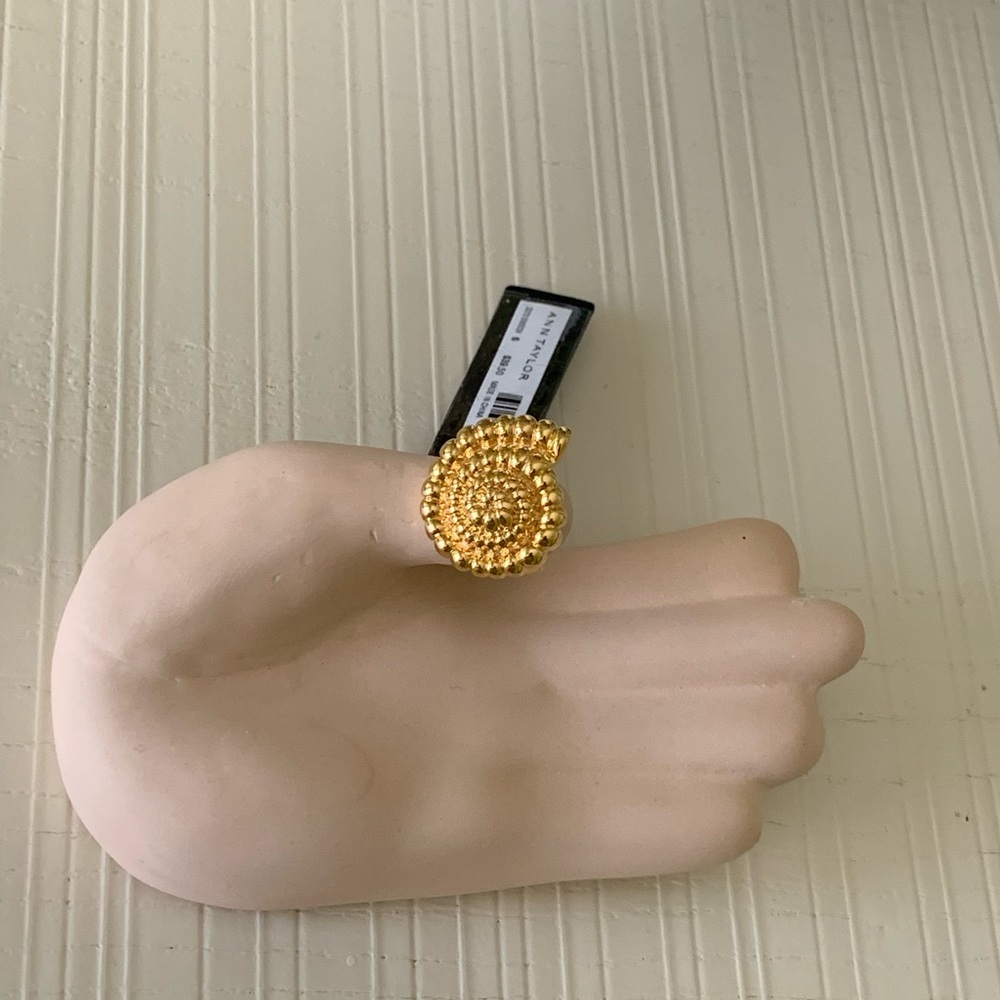 Ann Taylor shell ring - Picture 9 of 10